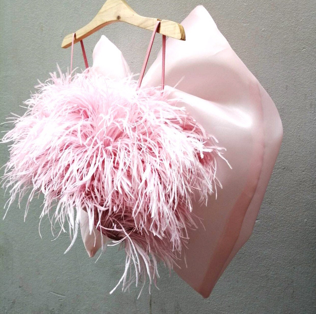 SGinstar TT Flamingo Pink Big Bow Feather Top